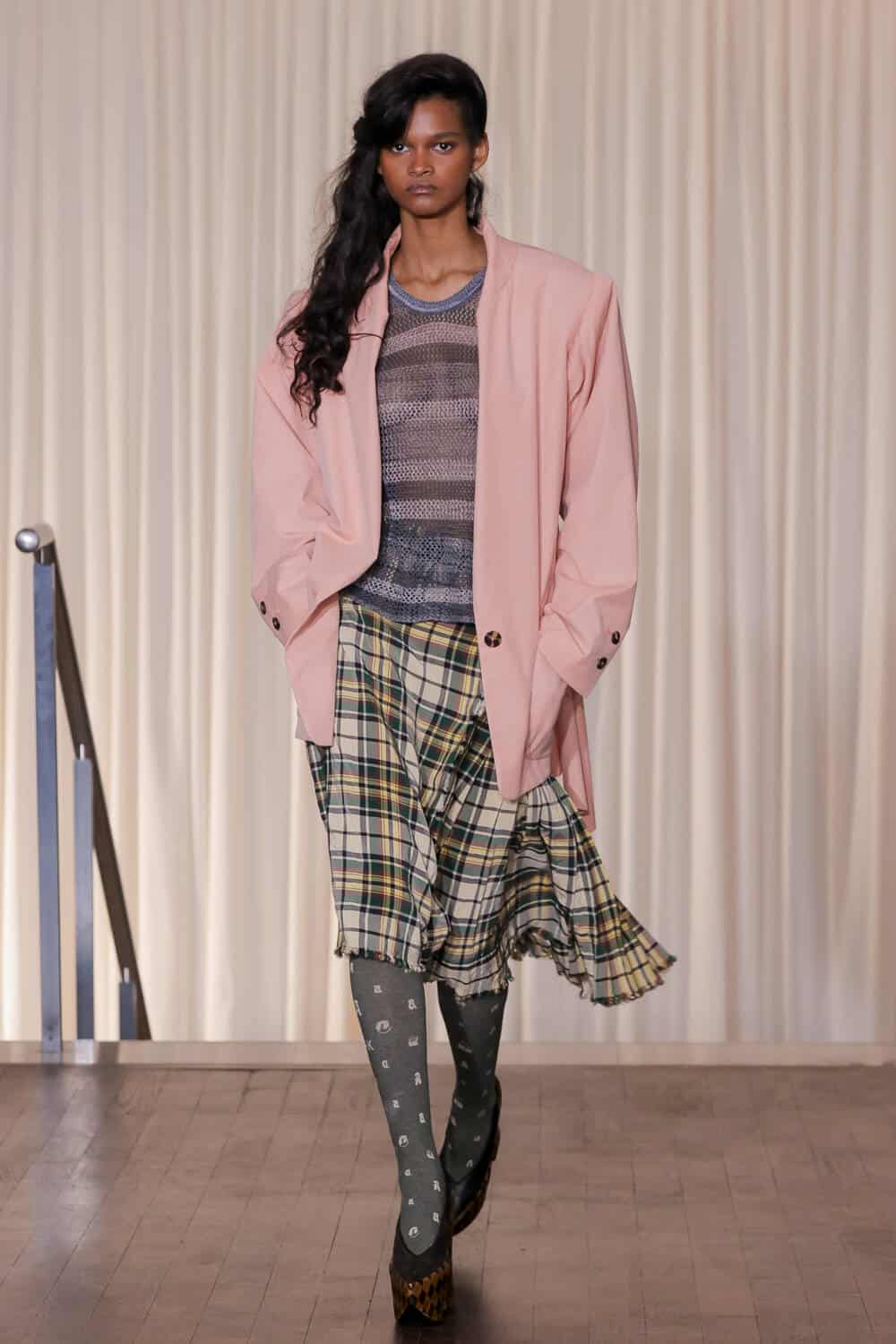 ★Vivienne Westwood★ [Vivienne Westwood] SS25 Women's Bifol Vivienne Westwood: Ready-To-Wear SS25 - 10 Magazine USA